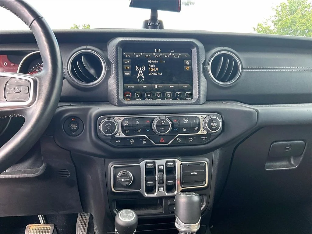 Used 2018 Orange Jeep Unlimited Sahara image 30