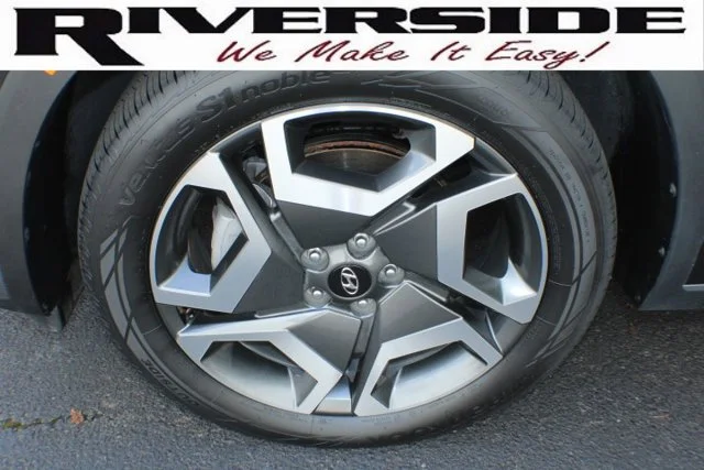 Used 2025 Moonlight Cloud Hyundai SEL Premium 7P image 5