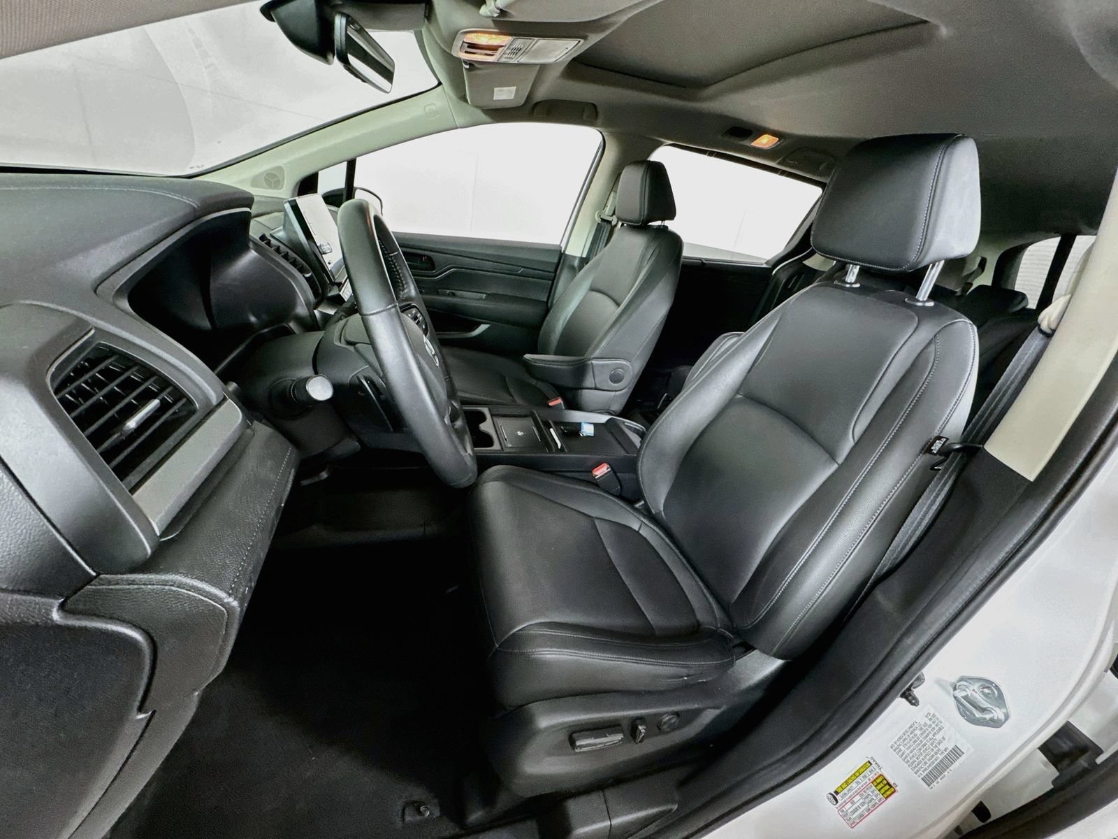 2025 Honda Odyssey EX-L - Photo 32