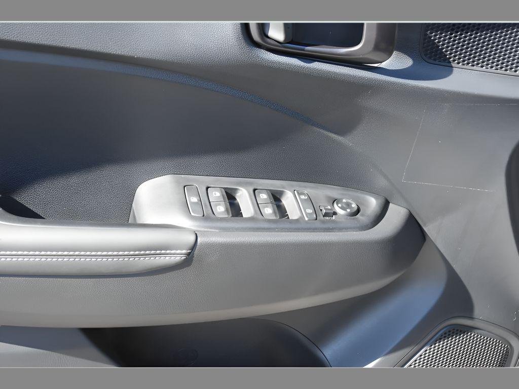 New 2026 Ecotronic Gray w/Black Roof Hyundai SEL w/Two-Tone Roof image 17