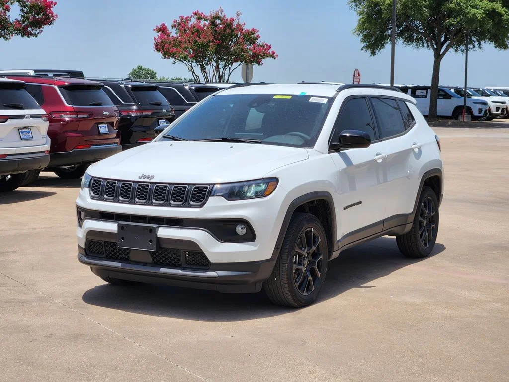 New 2026 Bright White Clear-Coat Exterior Paint Jeep Latitude image 2