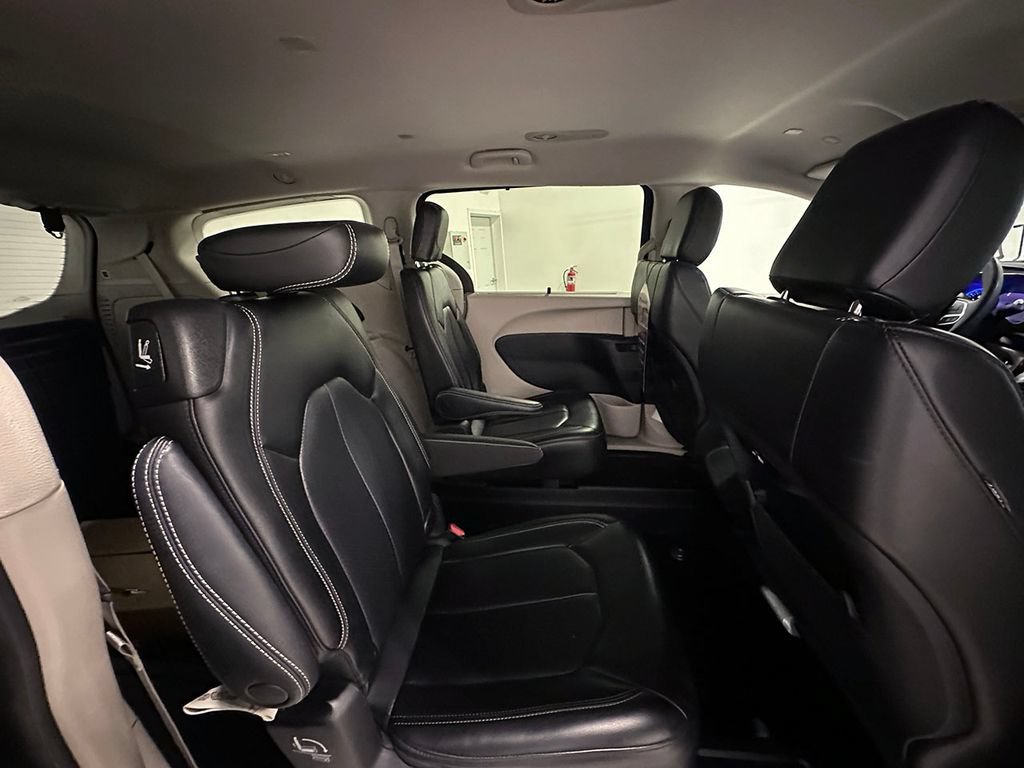 Used 2023 Gray Chrysler Touring L image 24