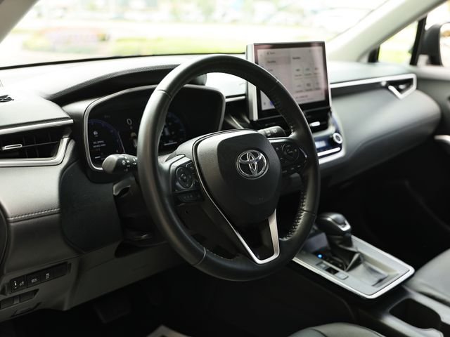 Used 2026 Jet Black Toyota XLE image 19
