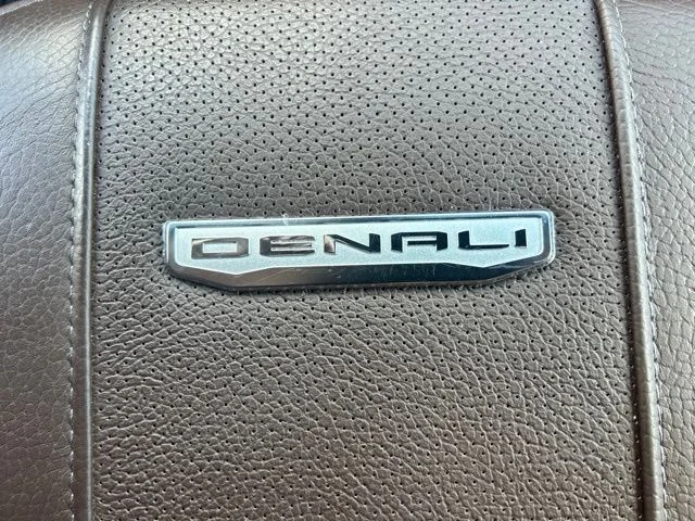 Used 2025 White GMC Denali image 7