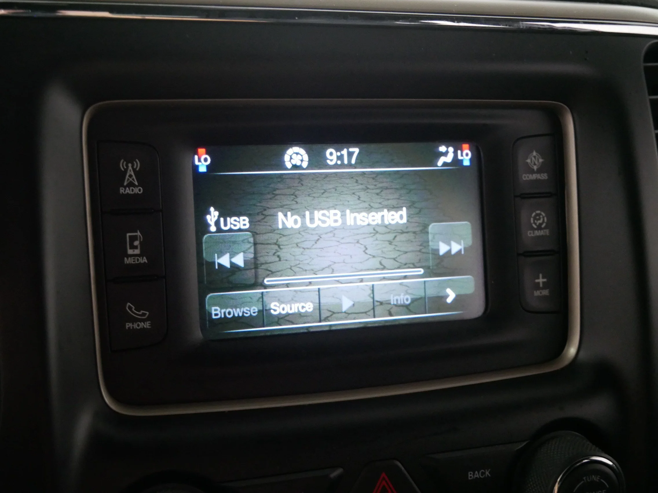 Used 2015 Billet Silver Metallic Clearcoat Jeep Laredo image 32