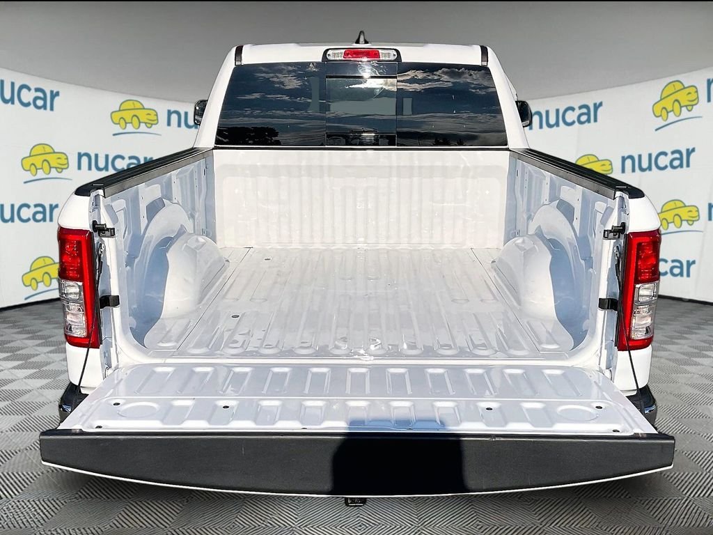 Used 2022 White Ram Big Horn/Lone Star image 30
