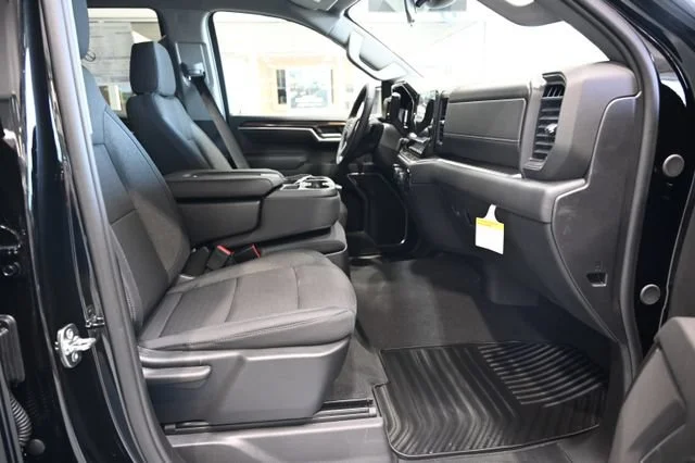 2026 Chevrolet Silverado 1500 LT - Photo 11