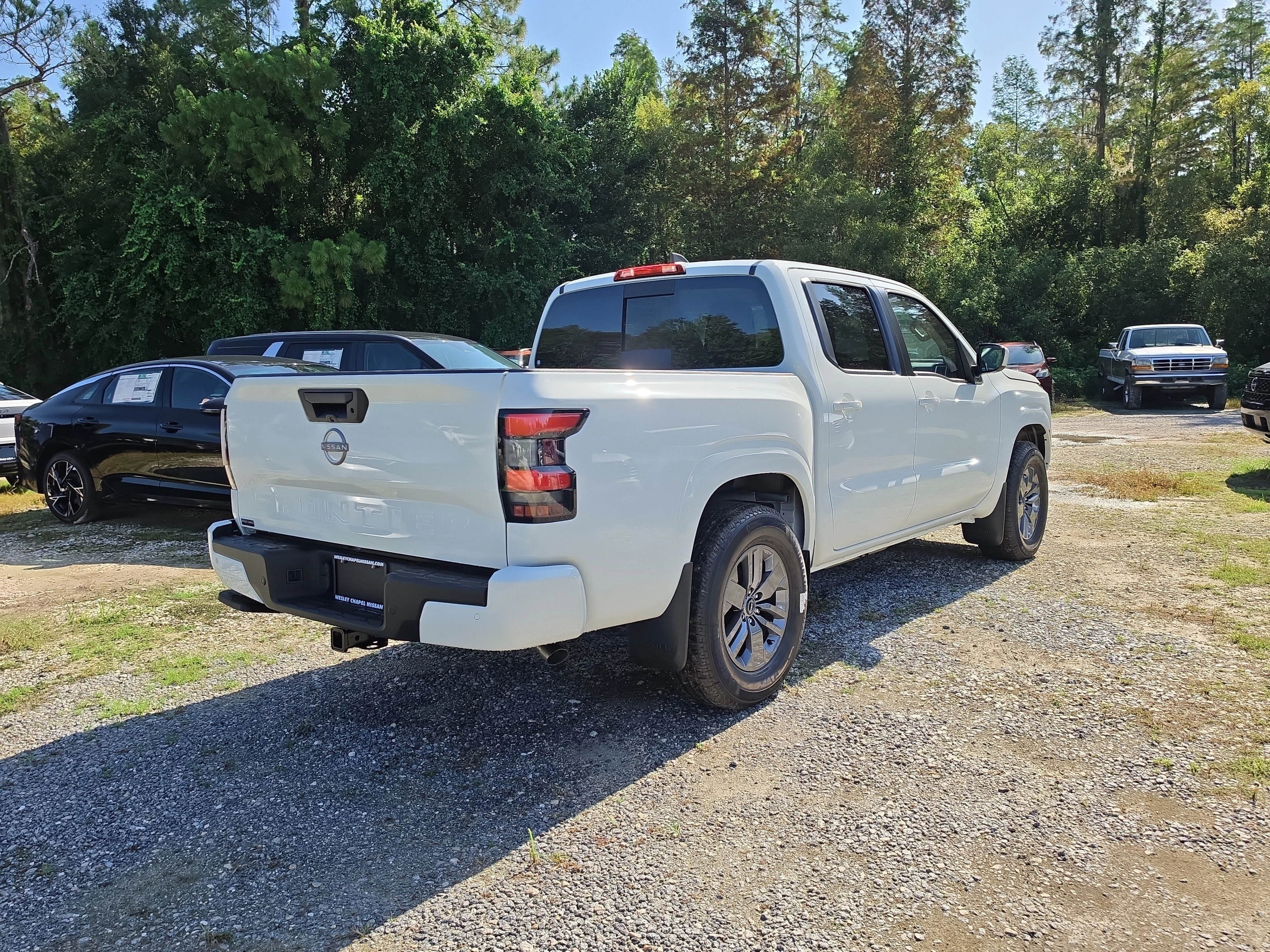 New 2026 Glacier White Nissan Crew Cab SV image 8