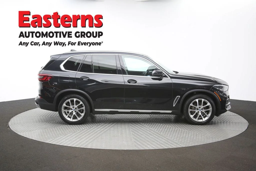 Used 2023 Black BMW xDrive40i image 41