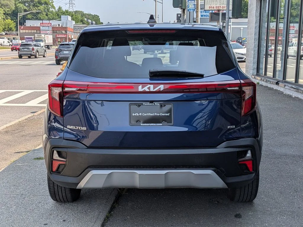 Used 2025 Blue Kia LX image 7
