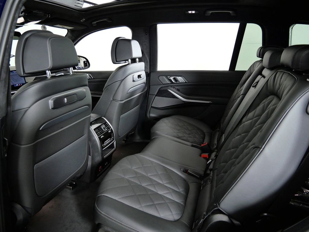 2026 BMW X7 40i - Photo 32