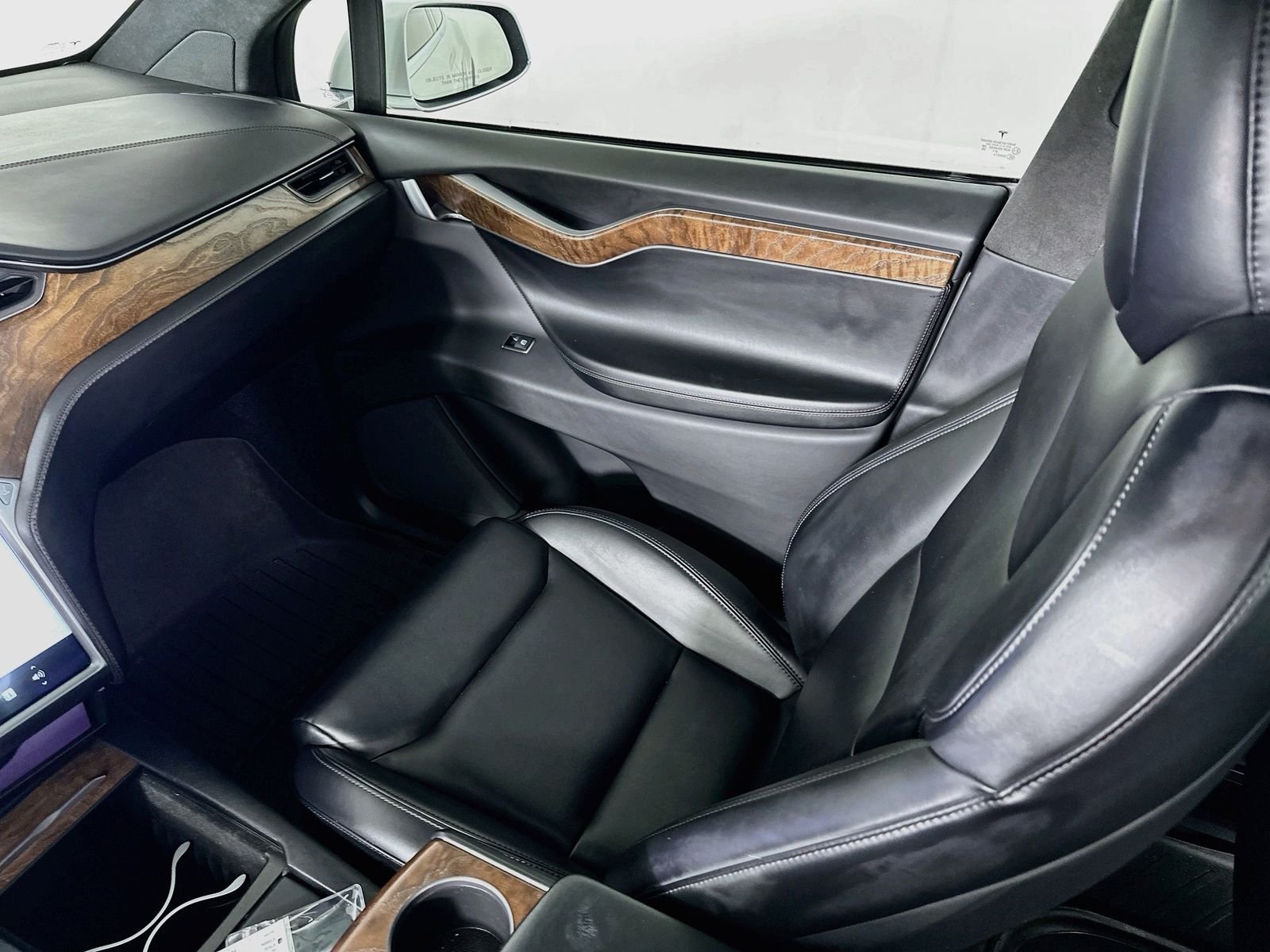 Used 2020 White Tesla Long Range image 23