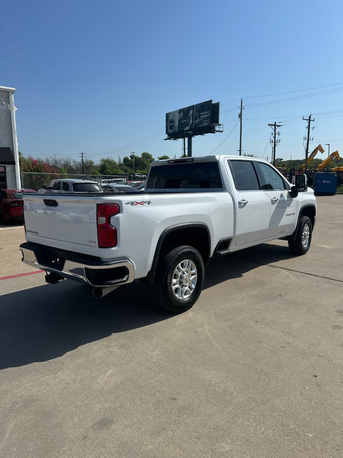 Used 2021 Summit White Chevrolet LTZ image 12