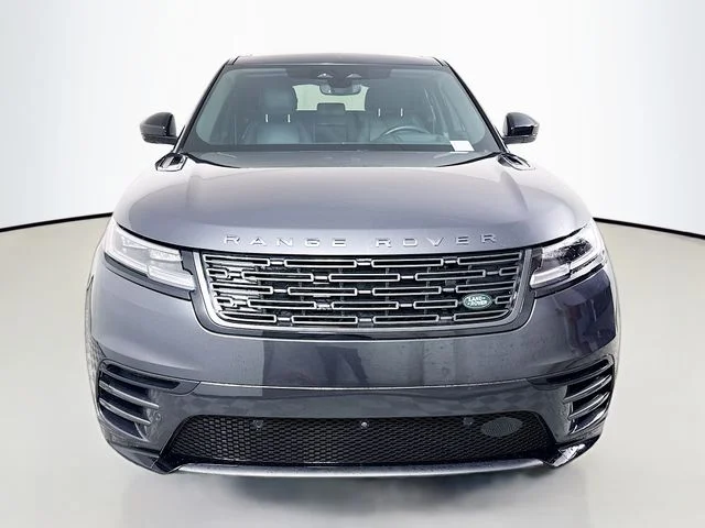 Used 2026 Carpathian Grey Premium Metallic Land Rover Dynamic SE image 2