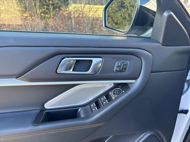 New 2026 Space White Metallic Ford Tremor® image 14