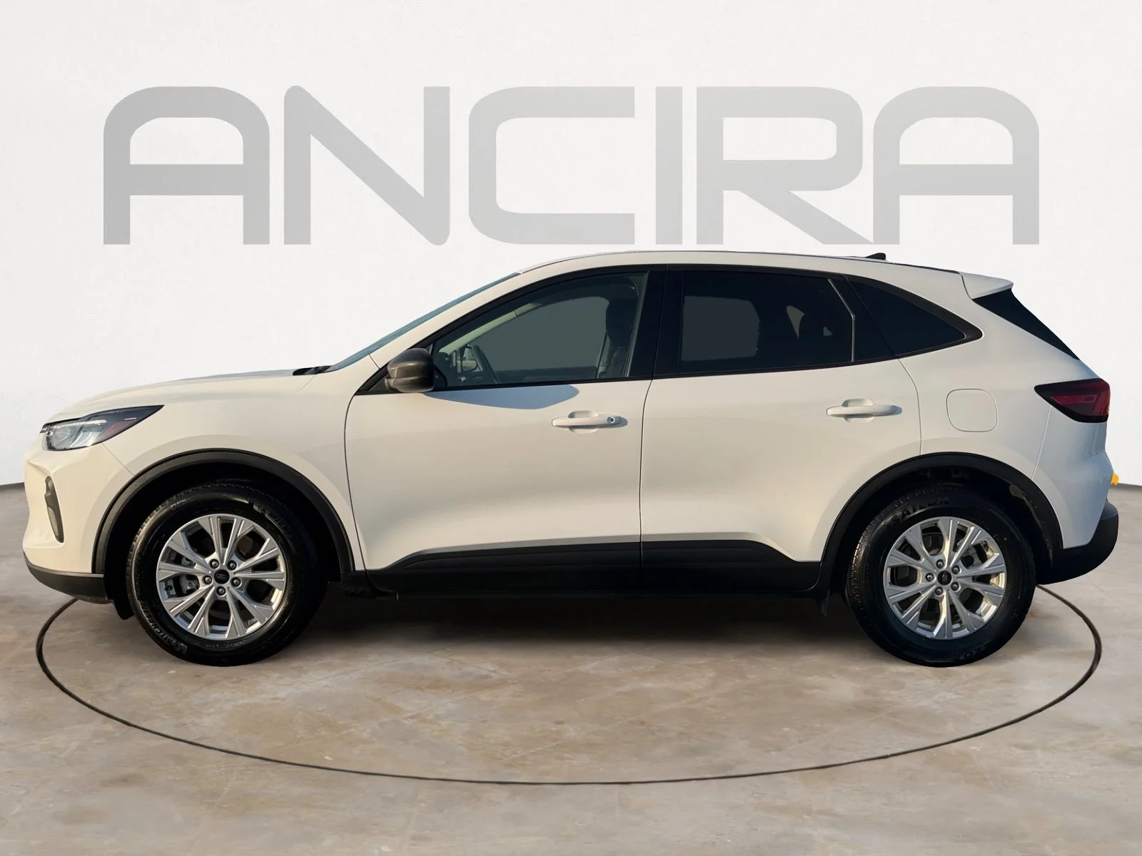 Used 2025 Oxford White Ford Active image 5