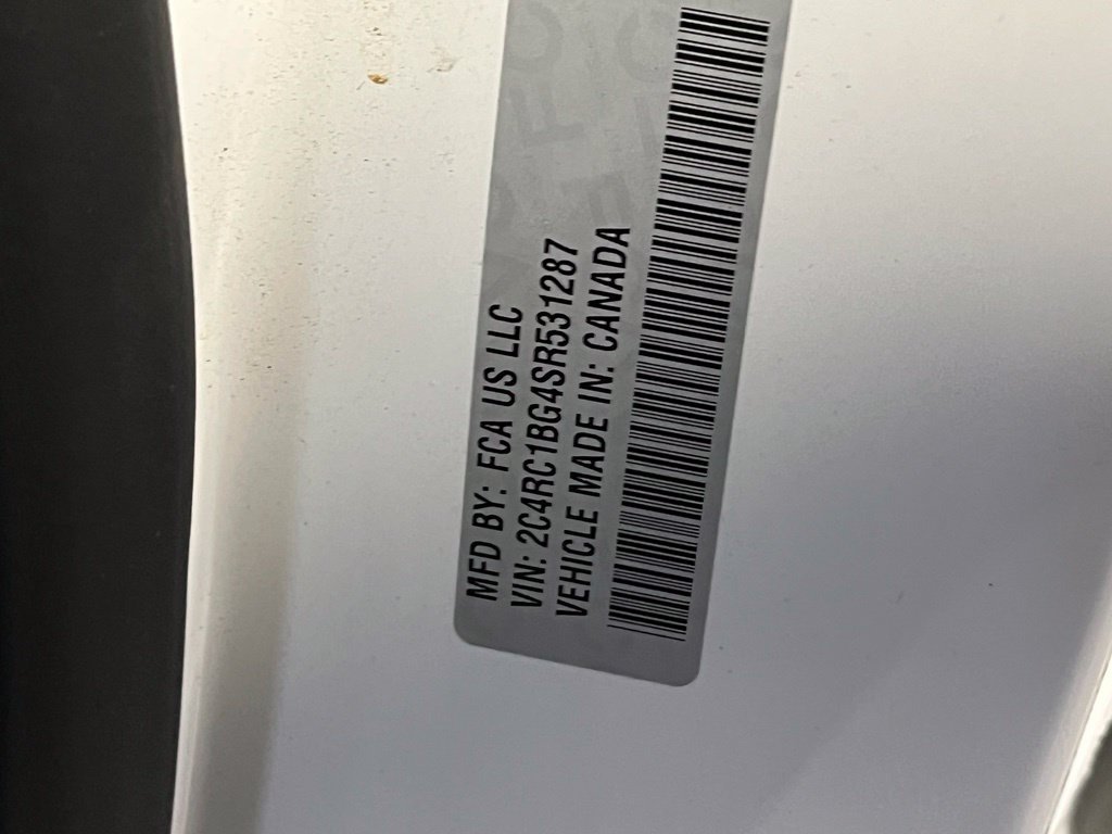 Certified Used 2025 White Chrysler Select image 23