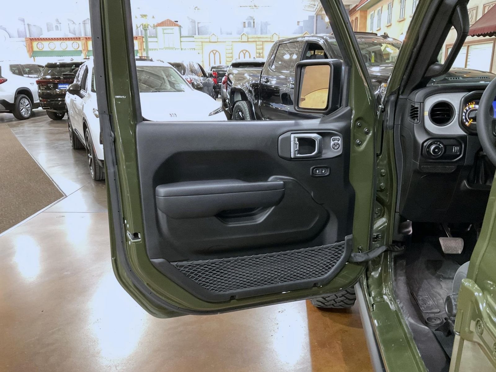 Used 2024 Green Jeep Sport image 9