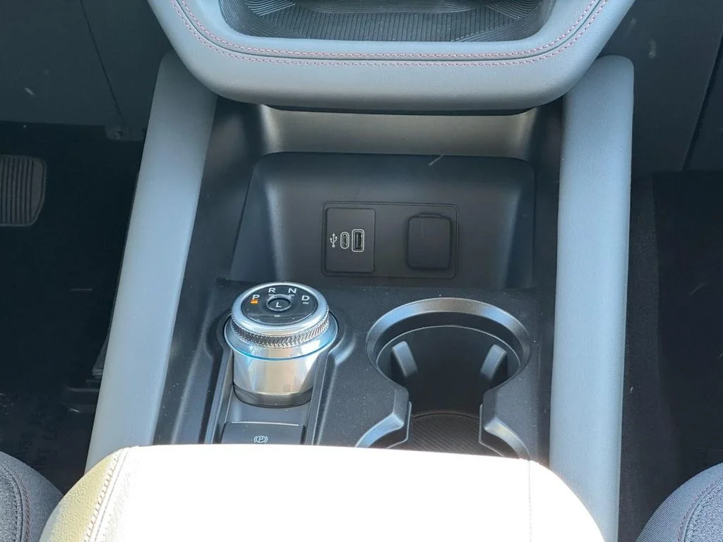 New 2026 Space White Metallic Ford Active image 10
