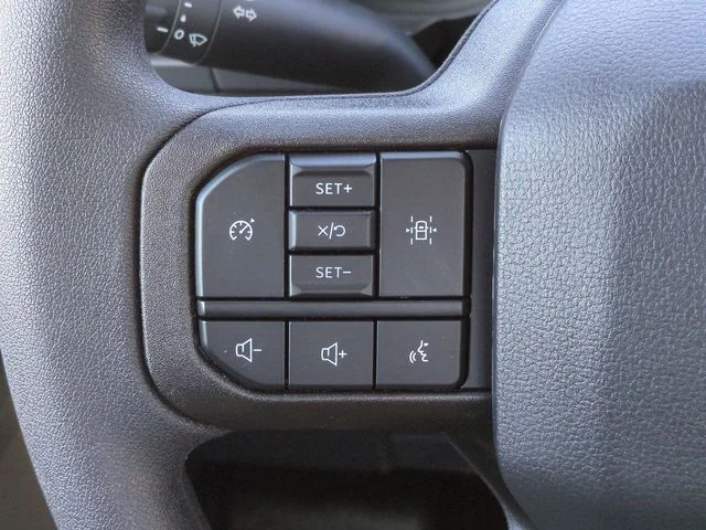 New 2026 Oxford White Ford XL image 22