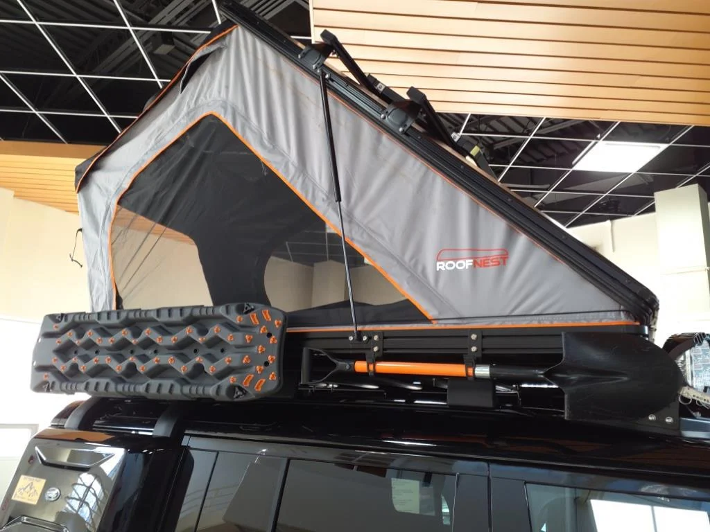 New 2023 Santorini Black LAND ROVER S image 23