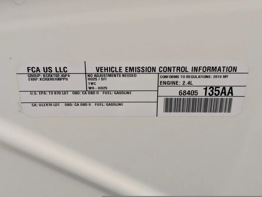 Certified Used 2019 White Clearcoat Jeep Limited image 25