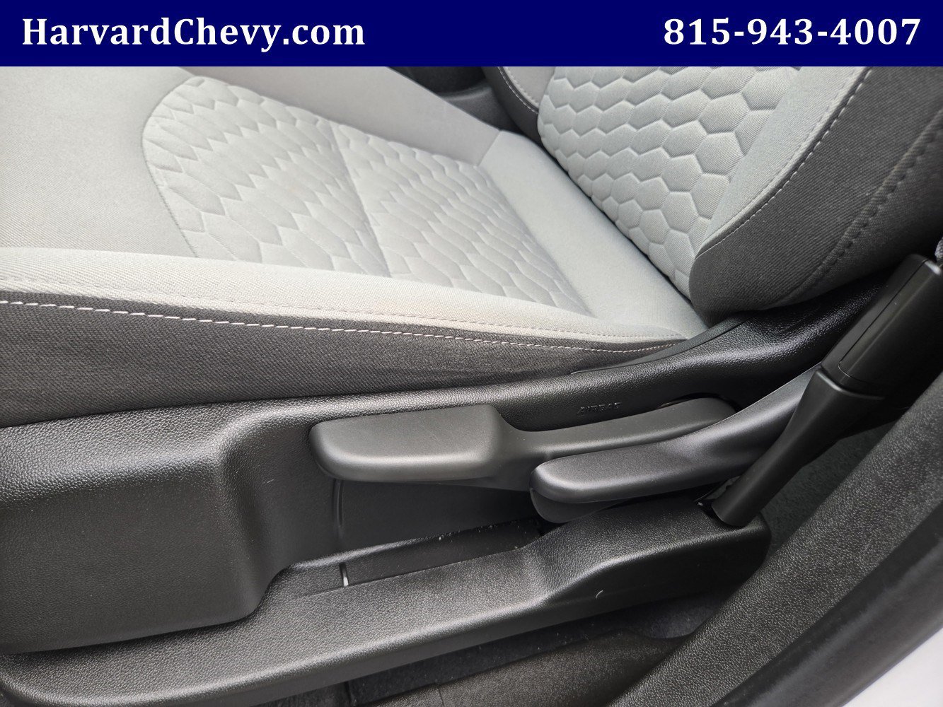 2021 Chevrolet Equinox LS - Photo 25