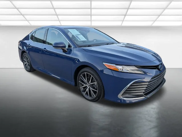 2024 Toyota Camry Hybrid XLE