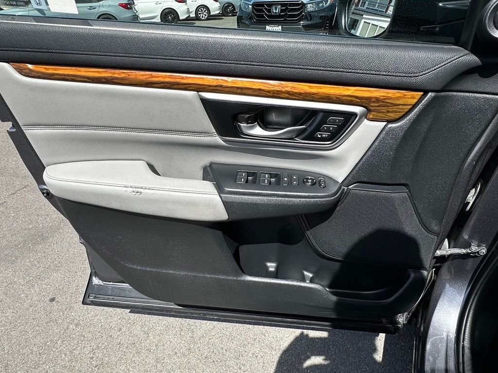 Used 2018  Honda EX-L image 24