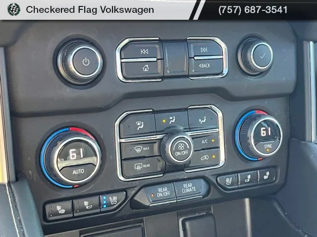 Used 2023 Iridescent Pearl Tricoat Chevrolet Premier image 35