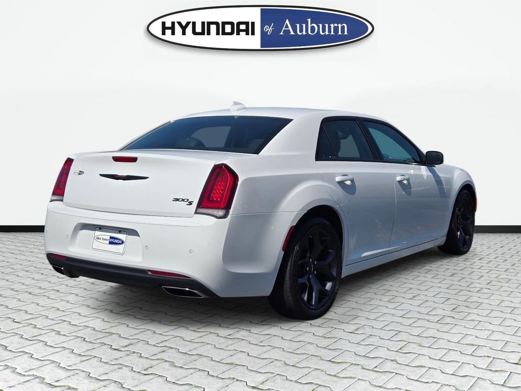 Used 2023 White Chrysler 300S image 5