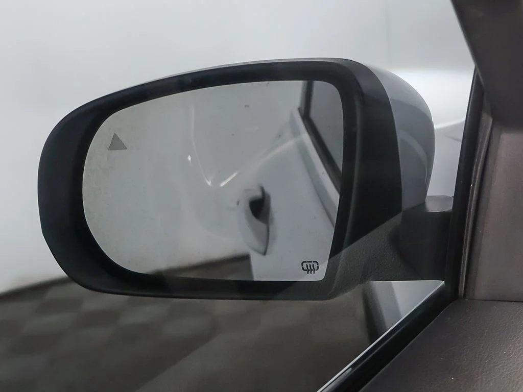 Used 2020 White Jeep Limited image 35