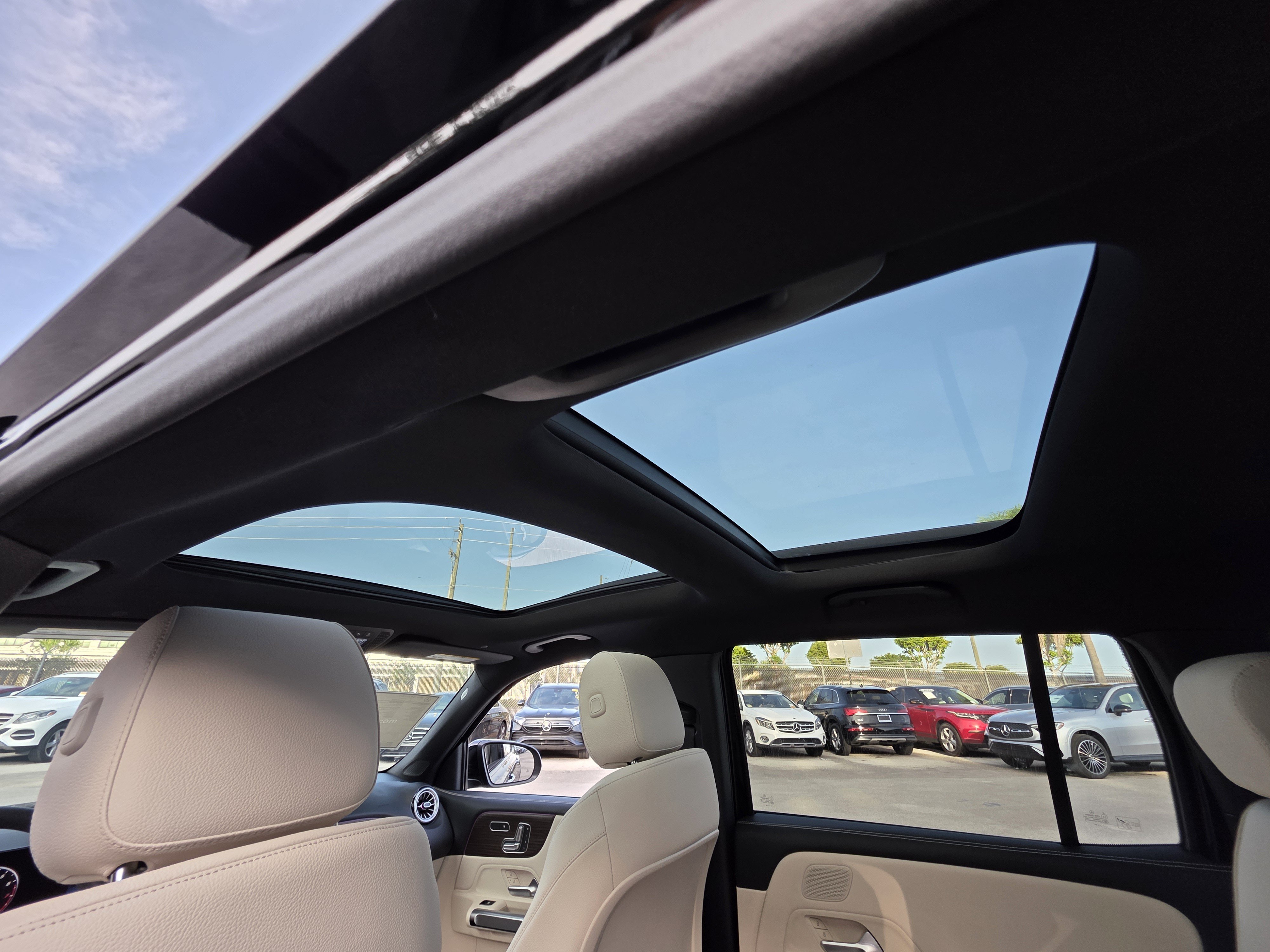 New 2026 Night Black Mercedes-Benz GLB 250 image 38