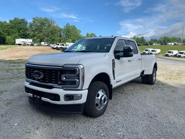New 2026 White Ford F-350® Platinum® image 4