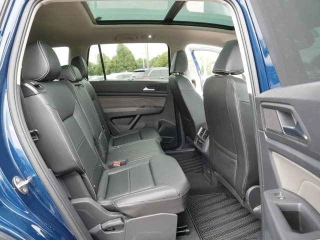 Used 2023 Blue Metallic Volkswagen SEL image 19
