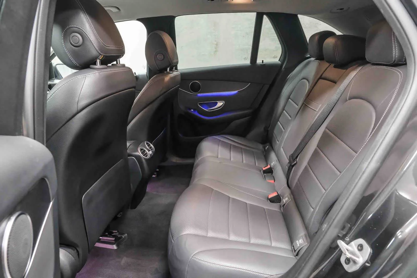 Certified Used 2022 Graphite Grey Metallic Mercedes-Benz GLC 300 image 21