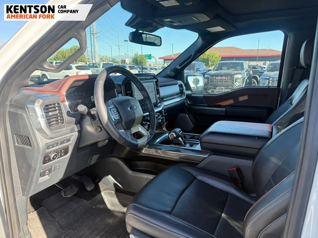 Used 2023 White Ford Lariat image 3