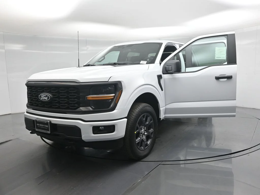 New 2026 Oxford White Ford STX image 28