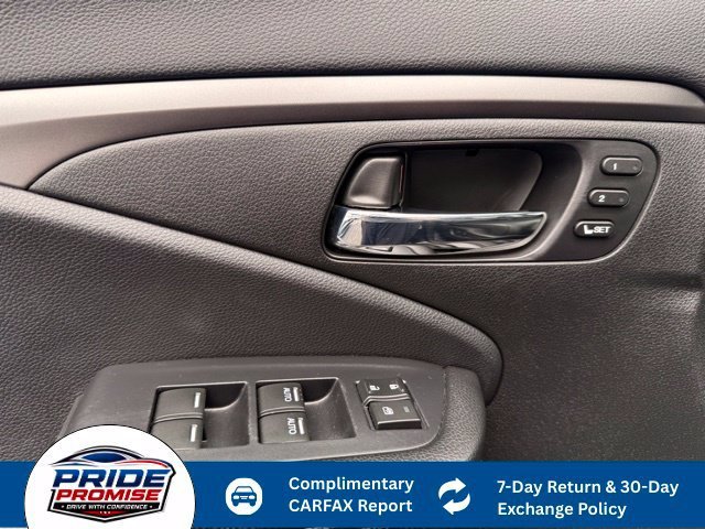 Used 2019 Black Honda EX-L image 24