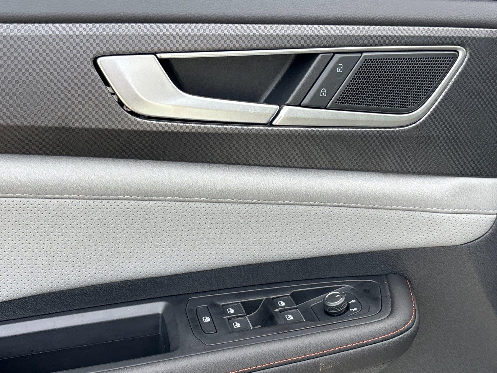 2025 Volkswagen Atlas Atlas Peak Edition - Photo 14