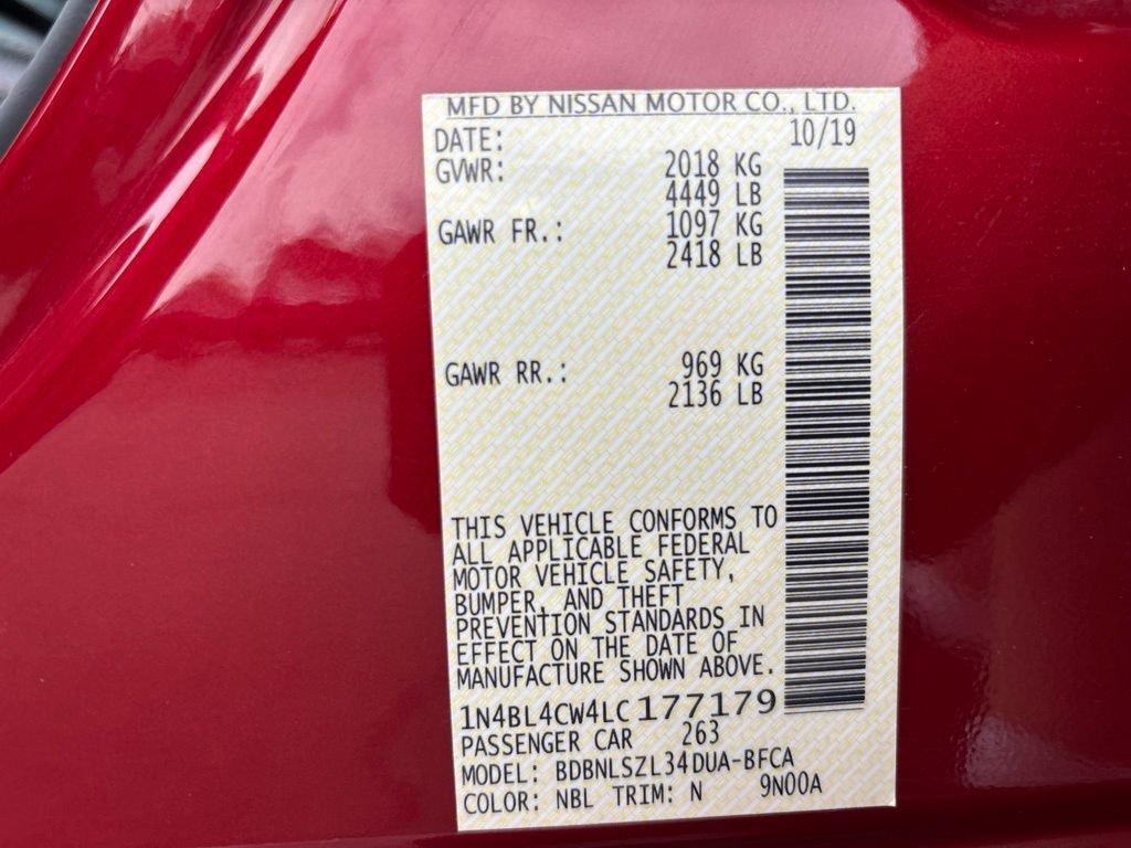 Used 2020 Red Nissan 2.5 SR image 9