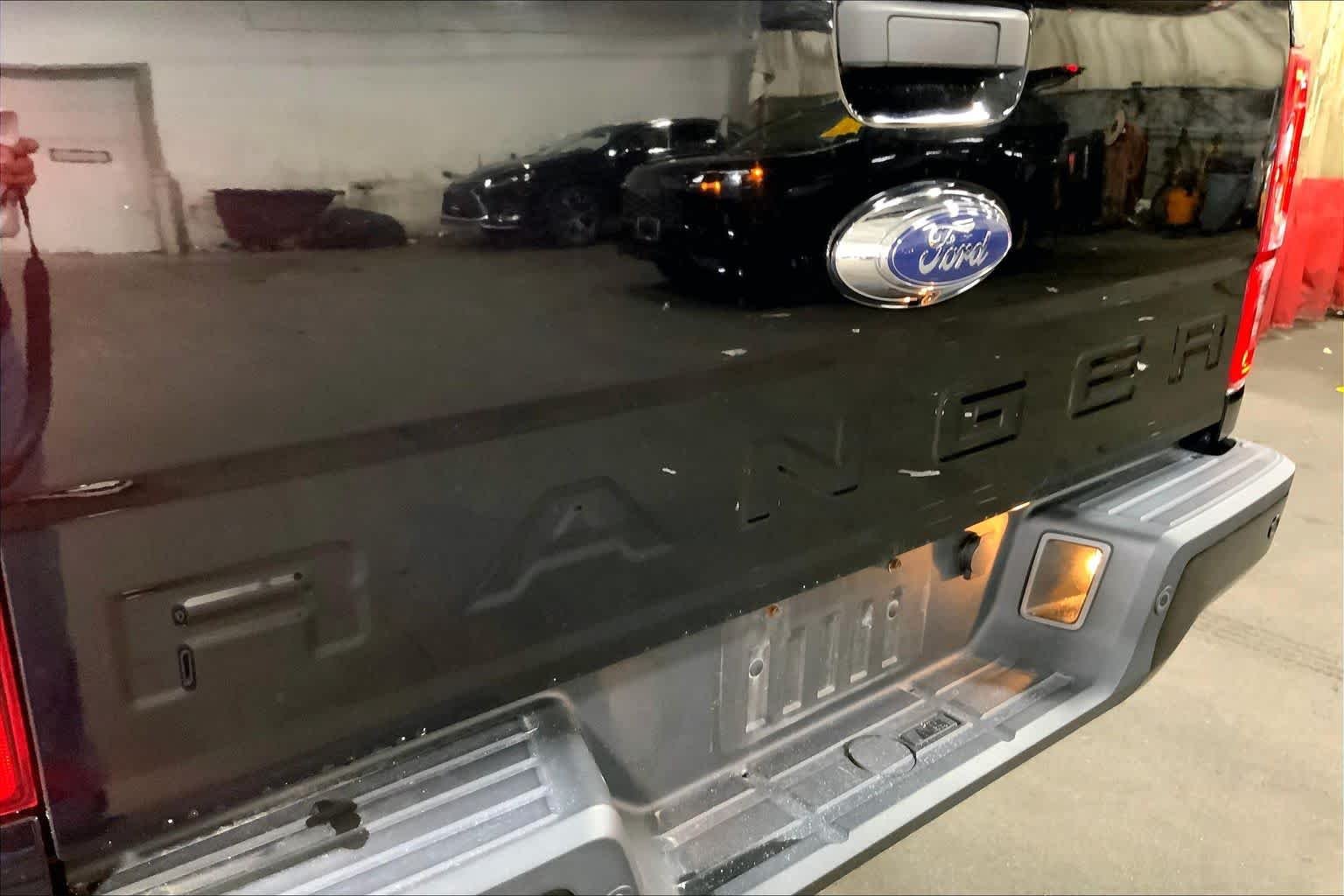 Used 2022 Shadow Black Ford LARIAT image 10