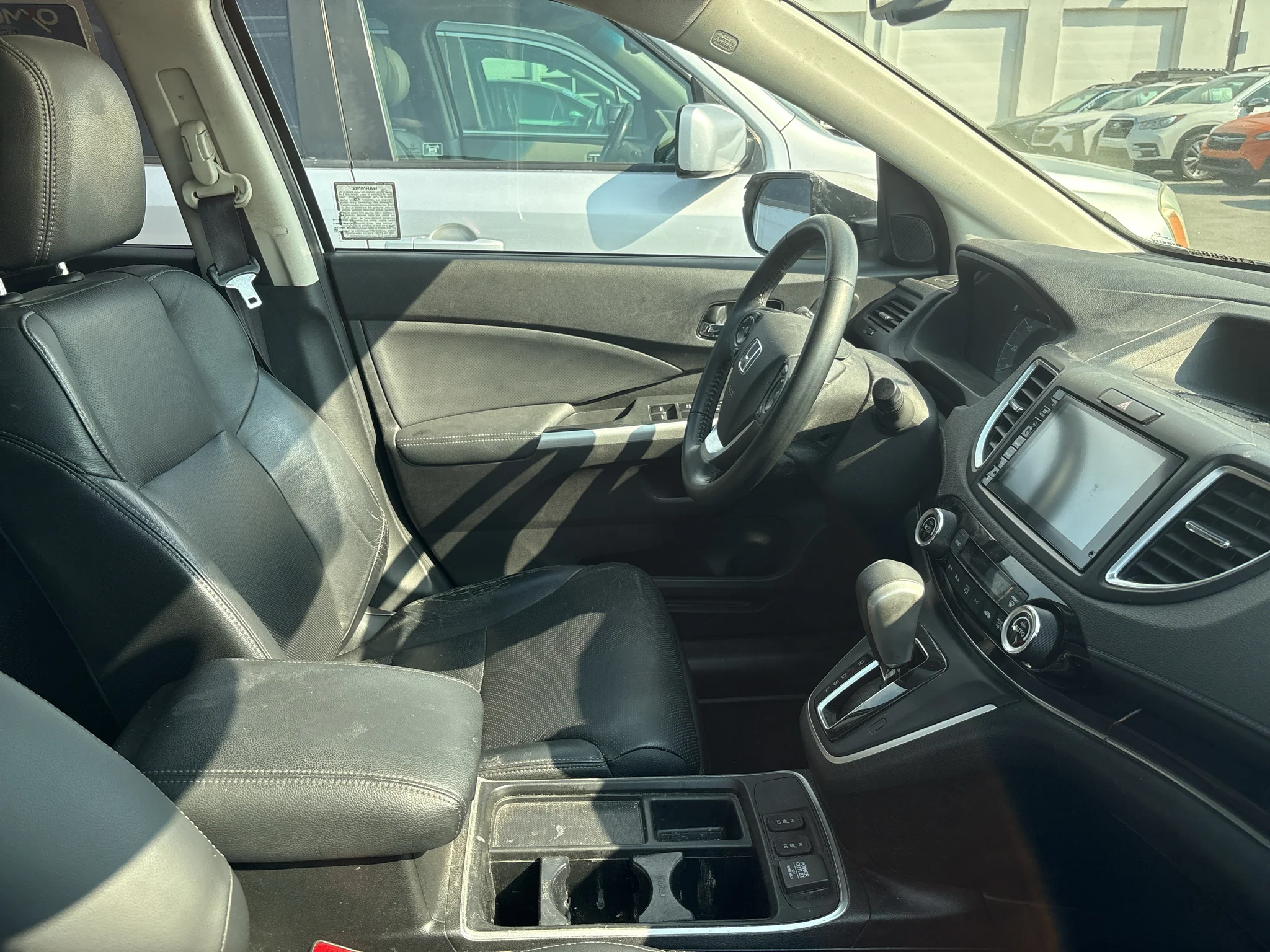 Used 2015 White Honda Touring image 4