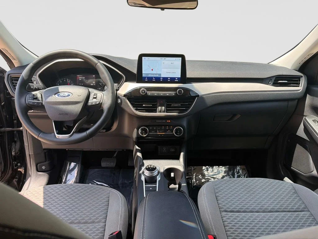 Used 2022 Agate Black Metallic Ford SE image 16