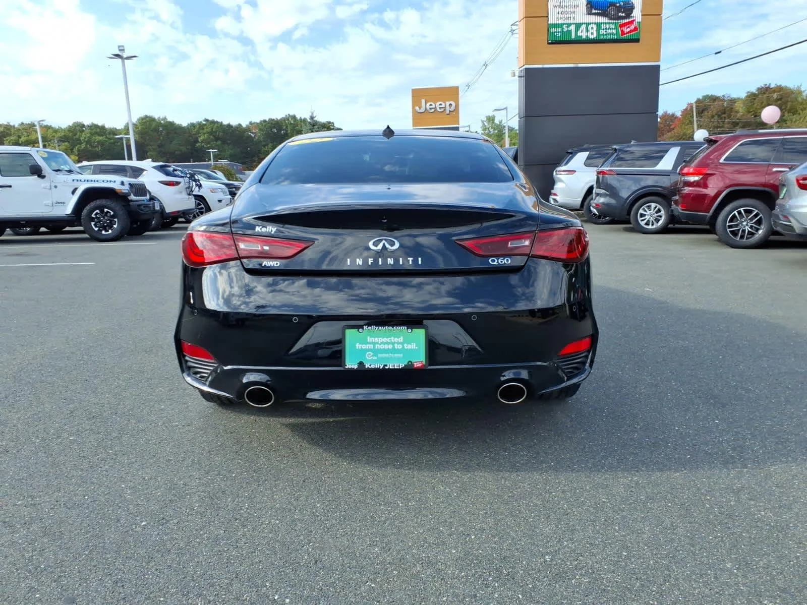 Used 2022 Black Obsidian INFINITI LUXE image 9