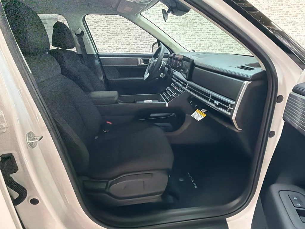 New 2027 Serenity White Hyundai SE image 11