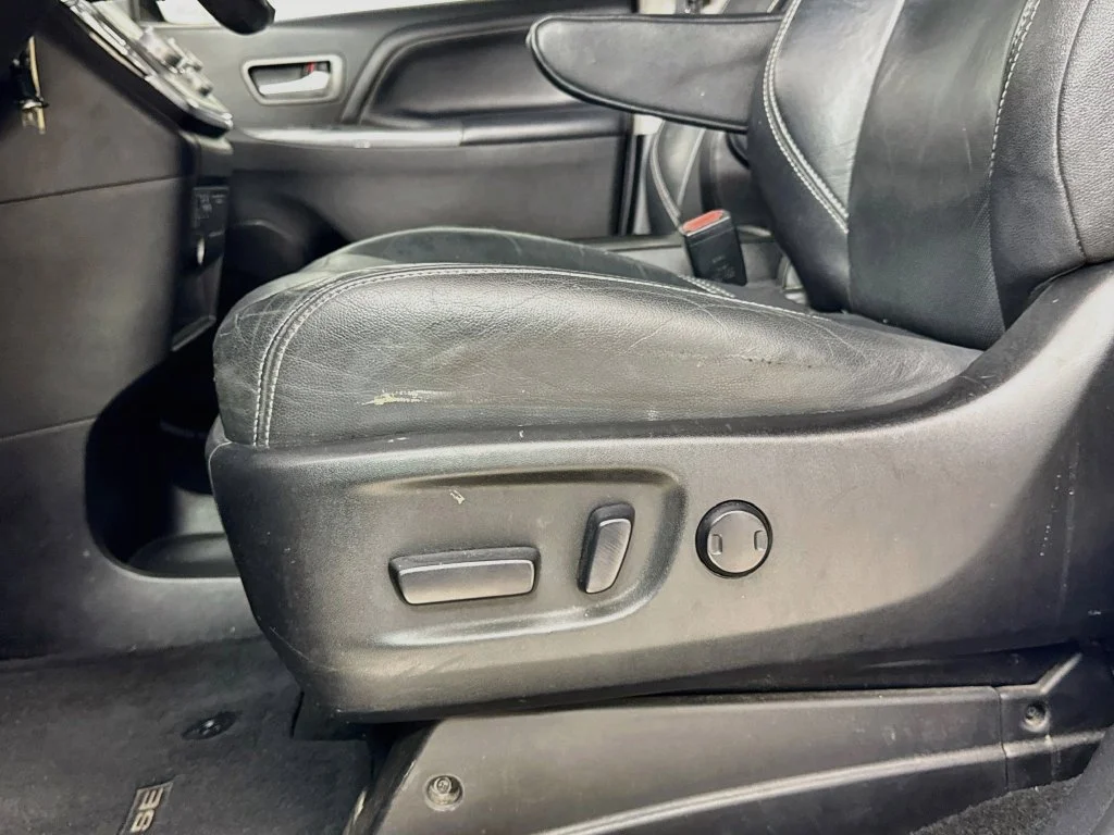 Used 2016 Midnight Black Metallic Toyota SE image 21