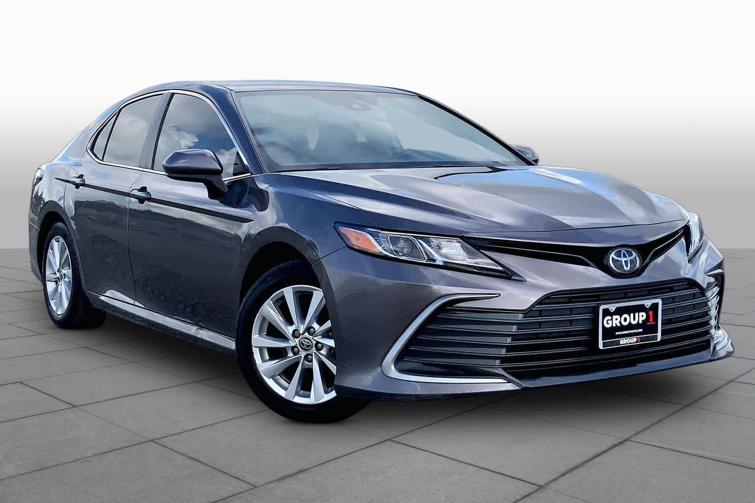 Used 2023 Predawn Gray Mica Toyota LE image 3