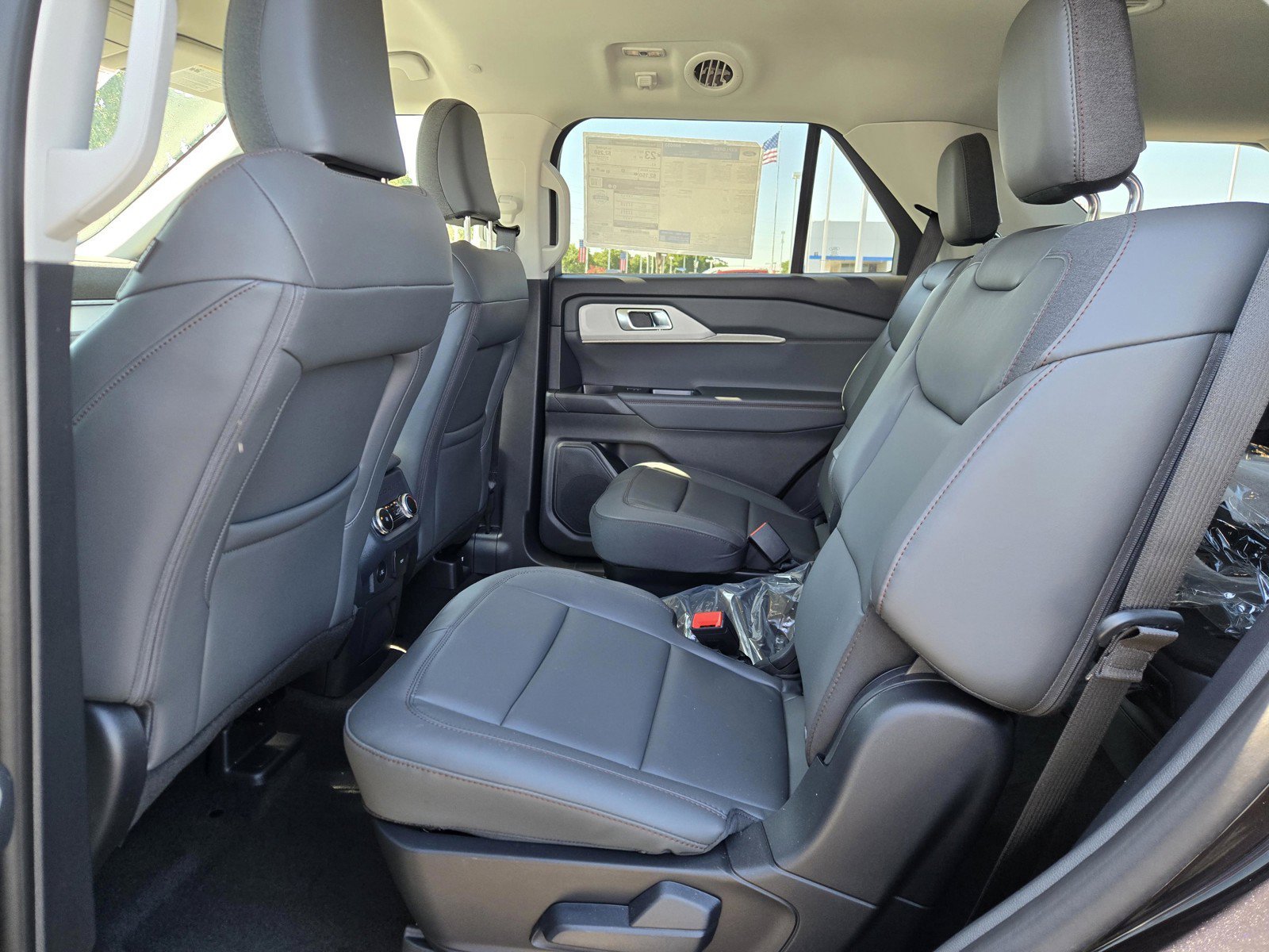 New 2026 Agate Black Metallic Ford Active image 7