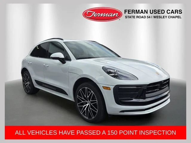 2024 Porsche Macan -'s photo